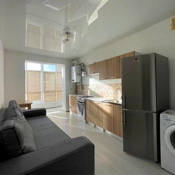 Оренда ,суборенда для дівчини центральна частина міста