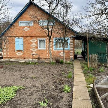 Продам дачу на Чистих Прудах біля річки