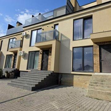 Таунхаус в елітному районі