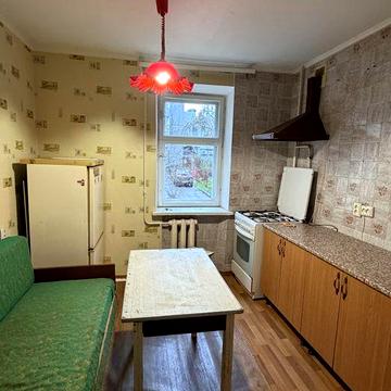 Оренда 3-х кімнатної квартири в центрі міста,світло не вимикають.