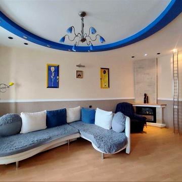 Здам в  довгострокову оренду трикімнатну квартиру з кухнею-студією 14000 грн + комунальні послуги (від власника)