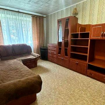 Сдам 1 ком квартиру .Газ.Мебель.Техника.Первый этаж.