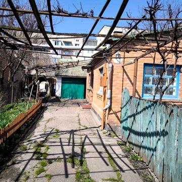 Продаж будинку в тихому районі