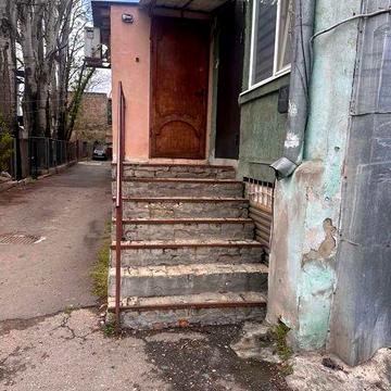 (4) 2 ком кв на ул. Лазарева/Высокий пер.