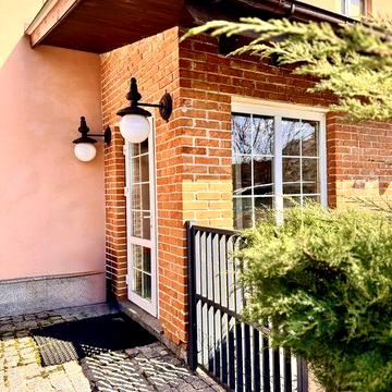 Атмосферний таунхаус 120м2 з ремонтом в затишному місці.