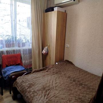 Продам квартиру,  тип малосемейка