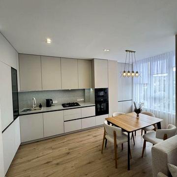 Продається квартира з сучасним ремонтом і меблями в центрі Трускавця ЖК Грушевський