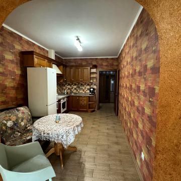 Мечникова вул., 2/1