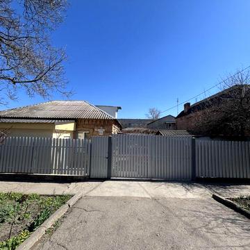 Продам дві частини будинка на Новій Балашівці