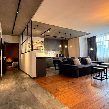 Чудова, велика 2-х кім квартира, S=85м2 в ЖК Династія, вул. Липквівського Василя 37В, Центр