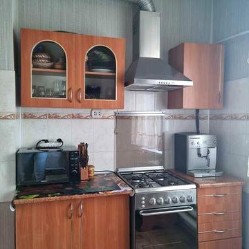 Продам 2-х комнатную квартиру на 4-м микрорайоне