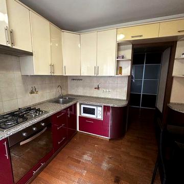 Оренда 2 к на Л. Украінки з АО