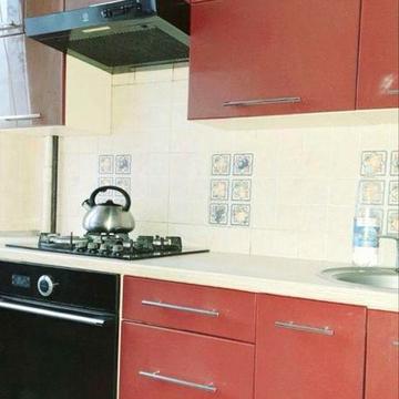 Продаж однокімнатноі квартири на Революціі Гідності .