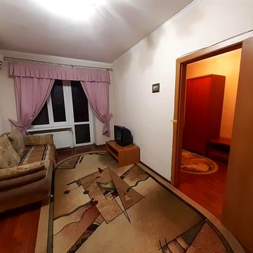 Маразліївська вул., 1