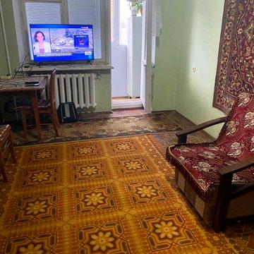 1к квартира.Не высокий 4й этаж.Кирпичный дом.Озерка.Вокзал