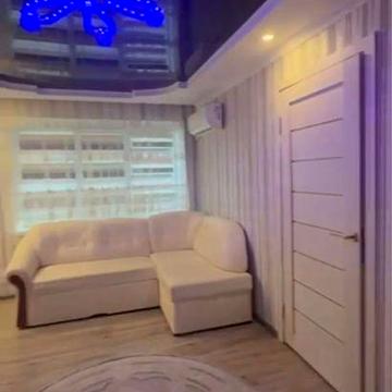 Продам квартиру в смт Окни