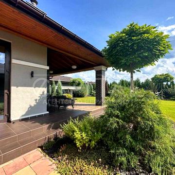 Шикарний будинок з сауною в закритому КМ, Вишеньки