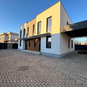 Продам 2 пов. дуплекс в центрі Броварів, з газом та центр.комунікаціями