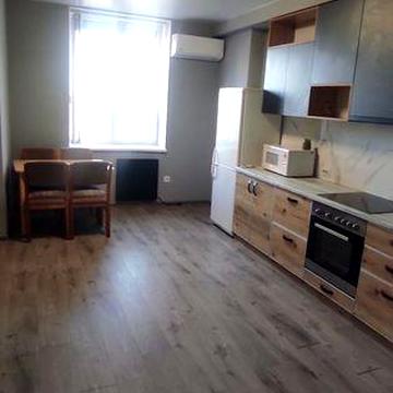 Терміново здається 2 км новобудова Руська, вільна, ключі!