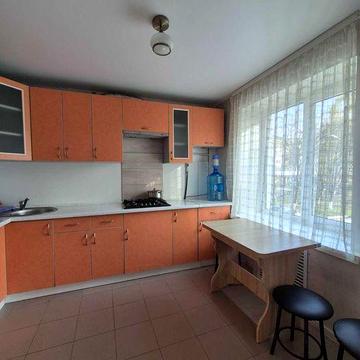 Оренда  2 кімнатна  квартира 33й квартал