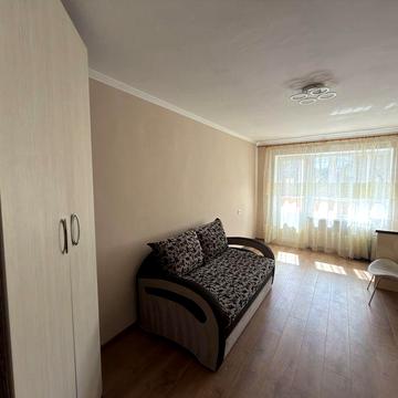 Оренда 1- км  квартира по вул . Проспект Незалежності .