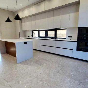 Новий статусний будинок в Совіньон. котеджний комплекс- Преміум. Море.