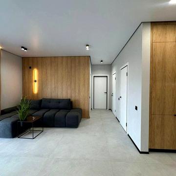 Продаж будинку з ремонтом в межах Луцька!