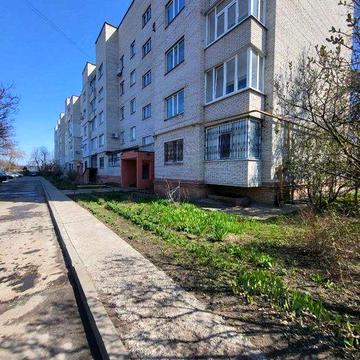 Стильна 3-кімнатна квартира в елітному цегляному будинку в центрі міста!