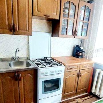 Затишна 1 кімнатна квартира з косметичним ремонтом на Виставці!