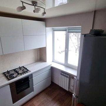 4к.кв.вул.Петра Свинаренка 5 Баварія