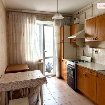 Продаж 3к Квартира Грушевського Академіка вулиця