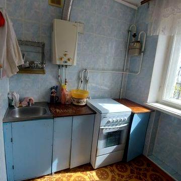 Продаєтся 3х.к Космонавтів