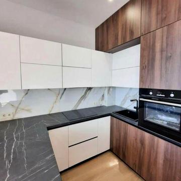 1 комнатная с ремонтом ,парк Победы,2х контурный котел ,кирпичный дом,Говорова,Зоопарковая