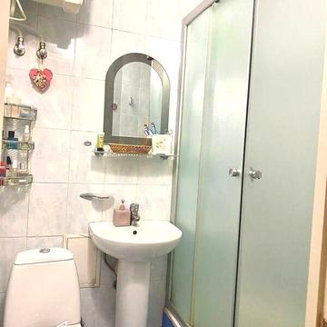 Продаж 1к Квартира Космонавтів вулиця