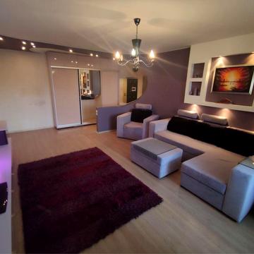 Здається 2-кімнатна квартира, зупинка центр