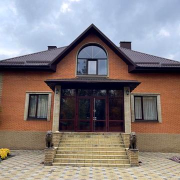 Сдаётся шикарный дом для семьи! Цена обсуждаеться !