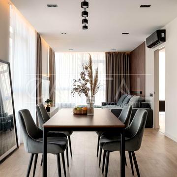 Предславинська вул., 42