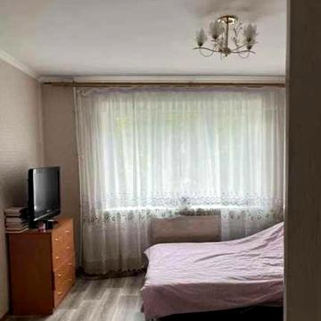 Продам 2-х комн. в центре, 4/9 этаж