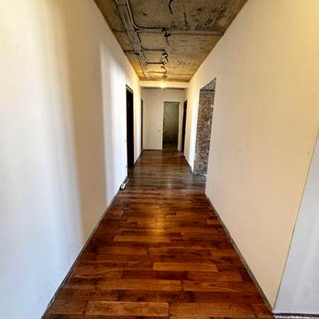 Продаж 3-кімнатної квартири