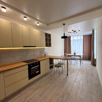 Оренда 2-кімнатної квартири з великою кухнею ЖК «Голоскі Кручі», вул. Під Голоском