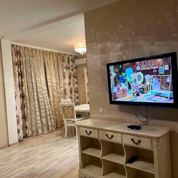 Здається в оренду 1-кімната квартира, вул. Голосіївська, 13-Б