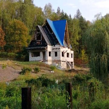 Продаж недобудованого будиноку з земельною ділянкою 1га