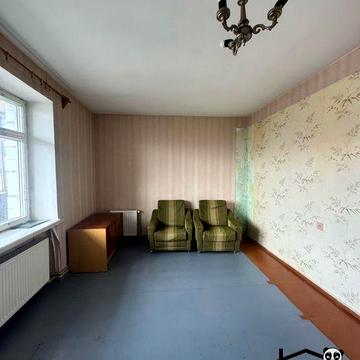 Продається 2-кімнатна квартира в самому центрі міста Сарни