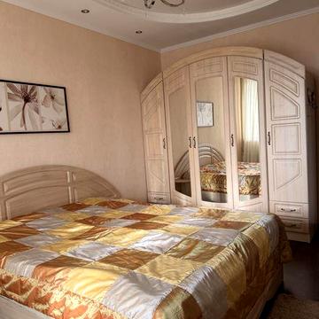 Сдам квартиру 2х комнатную Малиновский район на долго