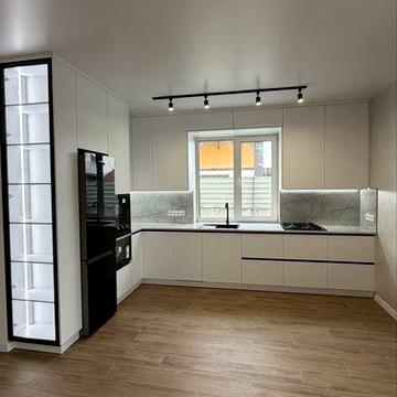 Сучасний будинок у Морському з ремонтом під ключ