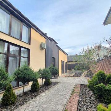 )( Продаж 1-К новобудови з терасою