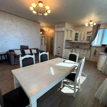 Аренда видовая 3-комнатная квартира в новострое в центре (ЖК Панорама)