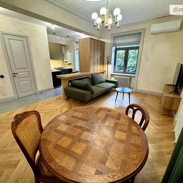 Довгострокова оренда 2к Квартира Єфремова Сергія (Ворошилова) вулиця