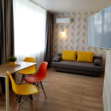 ВЛАСНИК . Без комісії М. Славутич 2 хв пішки ЖК рівєра