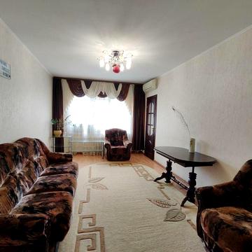 )( Продаж 3-К квартири в районі 12 школи